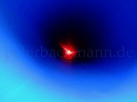 Abstraktes Foto: ein rotes Licht am Ende eines blauen Tunnels, als Symbolbild für den Redakteur Content Marketing